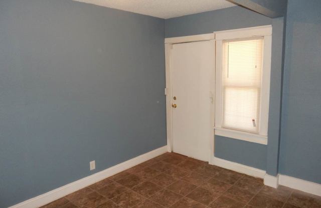 2617 Benton Blvd Apt 2 Gallery 3