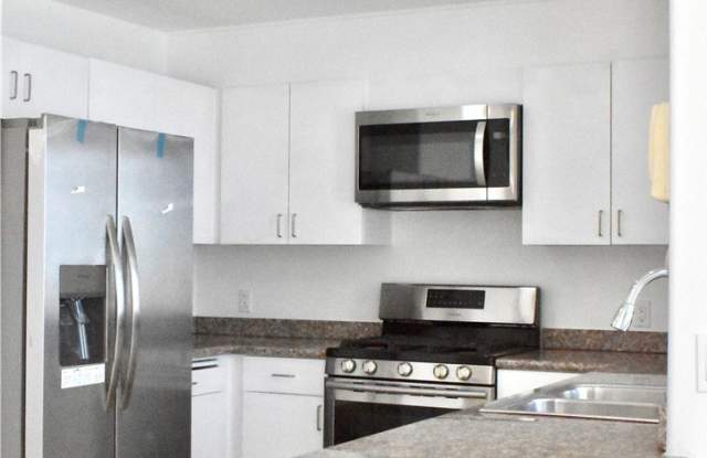 310 E Grand Avenue photos photos