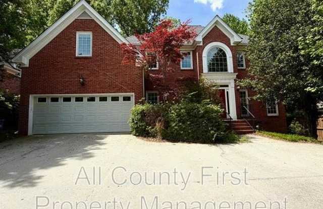 2438 Kings Arms Dr NE photos photos