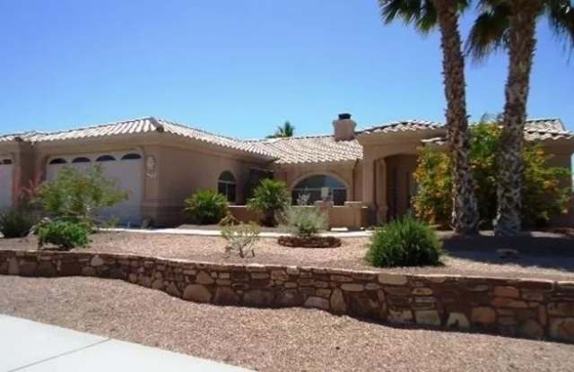 Winter Furnished- Pool Home Gallery 1