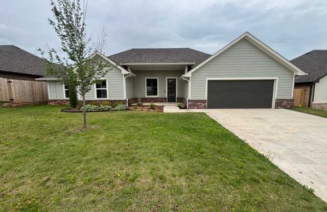 Wonderful 4 Bed 2.5 Bath Home in Norman photos photos