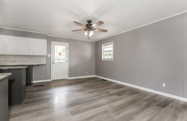 7817 Powell Drive Gallery 4