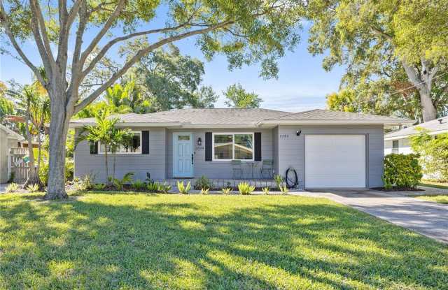 2694 PINEHURST AVENUE photos photos