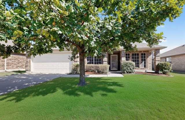 604 Preston Drive - 604 Preston Drive, Royse City, TX 75189