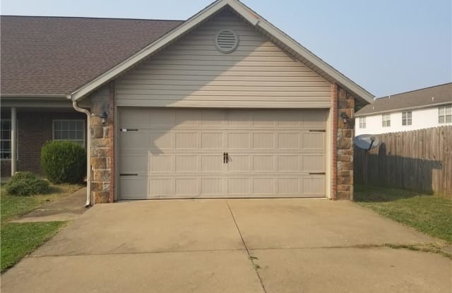 3304  SW Deerfield  BLVD Unit #1 - 3304 Deerfield Boulevard, Bentonville, AR 72713