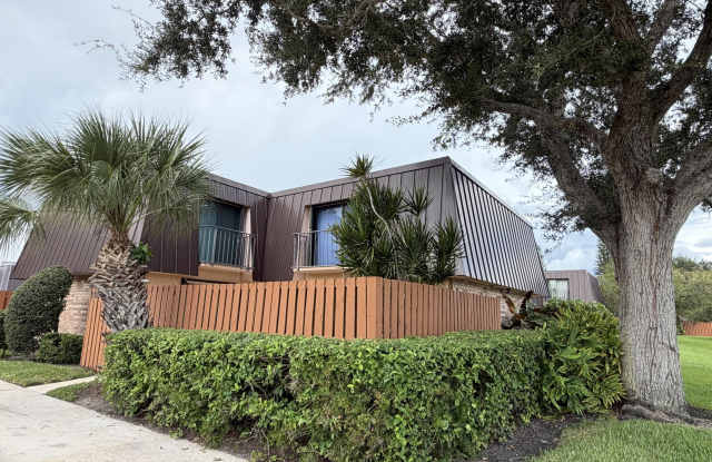 5820 SE WINDSONG Lane Gallery 2