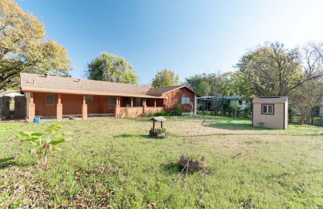 Spacious Family Home in Prime Location photos photos