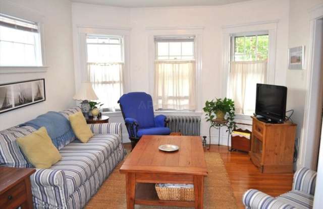 7 Newberne St. Gallery 2