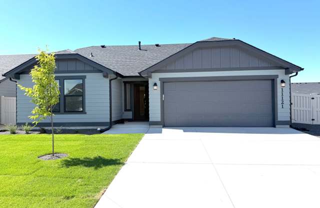 Newly Built 3-Bedroom with Fenced Back Yard photos photos