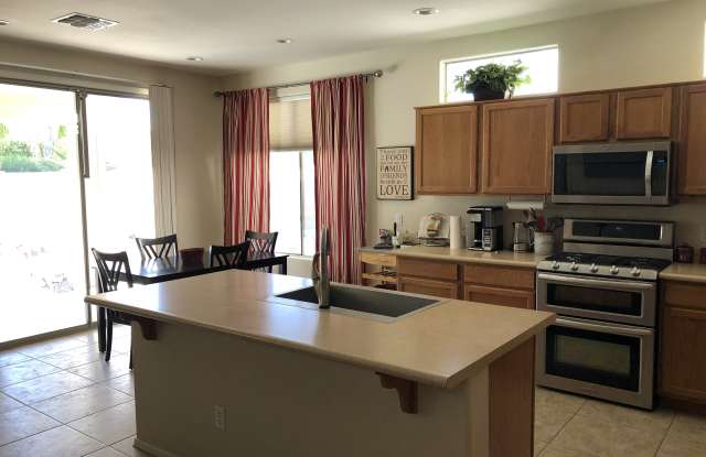 5915 W Running Deer Trl Gallery 3