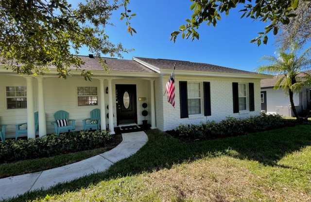 2348 Markingham Road photos photos