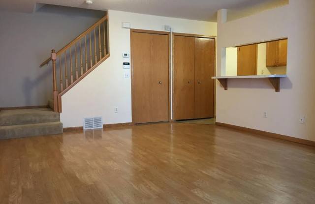 Charming 2 Bedroom Townhouse in Burnsville for $1,799.00! photos photos
