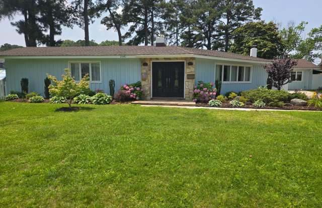 Stunning Waterfront Property in Virginia Beach photos photos