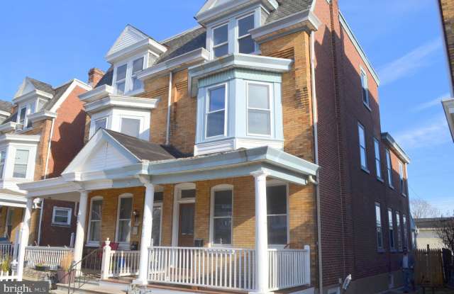 722 HAWS AVENUE - 722 Haws Avenue, Norristown, PA 19401