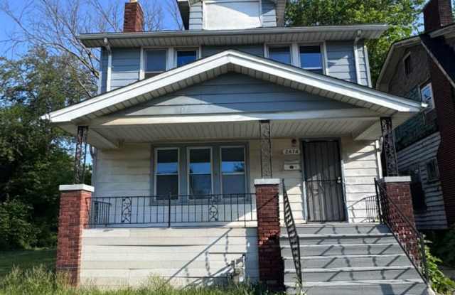 2474 Fullerton Avenue photos photos