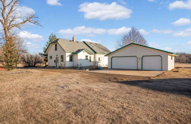 Find yourself some quiet! Nice home with 10ac for rent avail NOW $2495.00/month+ utilities Gallery 1