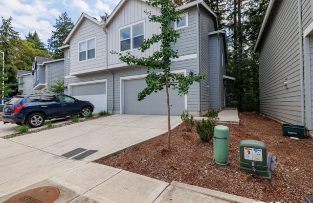 3301 E 36th Court - 3301 Northeast 36th Avenue, Vancouver, WA 98661