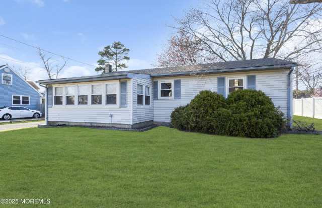 21 Oak Lane photos photos