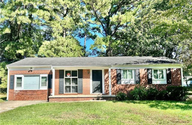 1223 Pineglen Drive Gallery 1