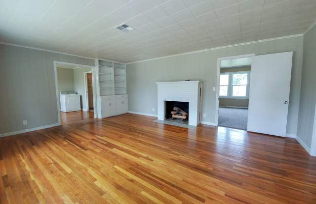 3 Bed 1 Bath Home in Shawnee photos photos 3 Bed 1 Bath Home in Shawnee photos photos
