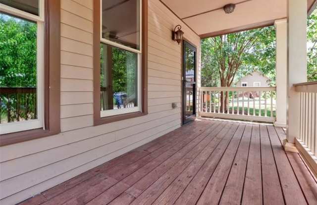 658 Narrow Avenue SE Gallery 4