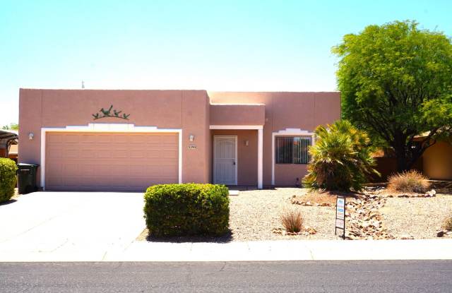 Santa Fe Home - 5290 Highland Shadows Drive, Sierra Vista, AZ 85635