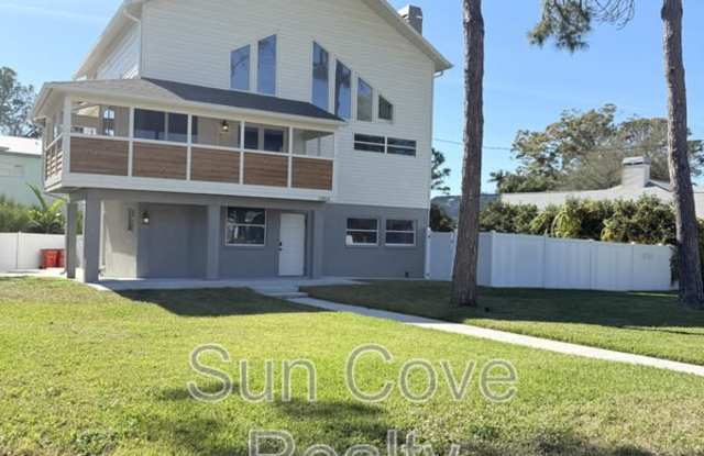 13854 77th Ave - 13854 77th Avenue, Pinellas County, FL 33776