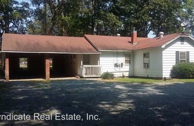 5117 Old Charlotte Hwy Gallery 2