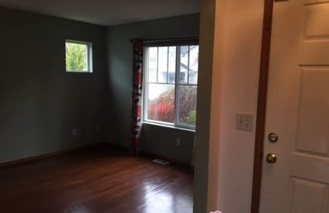 4927 146th Plaza South East Gallery 4