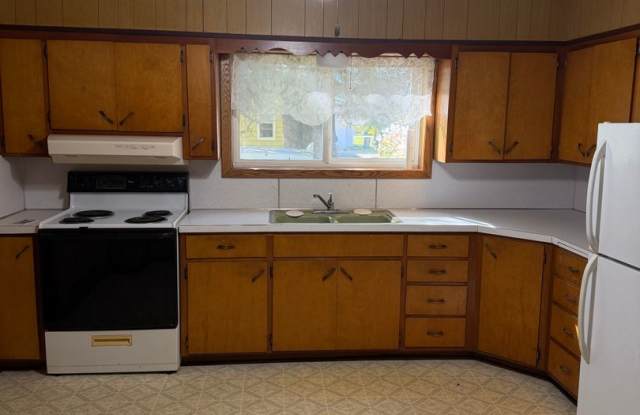 2 Bed 1 Bath Single Family Home in Colby Gallery 1