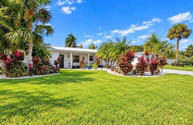 3928 E EDEN ROC Circle Gallery 1