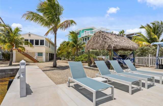 235 Tavernier Dr photos photos