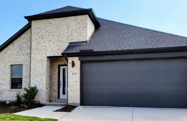 Celebrate the holidays in a brand new home. Enjoy resort-style amenities just steps from your front door, including the community pool and garden. #WalkableLiving #HolidayMoveIn photos photos Celebrate the holidays in a brand new home. Enjoy resort-style amenities just steps from your front door, including the community pool and garden. #WalkableLiving #HolidayMoveIn photos photos