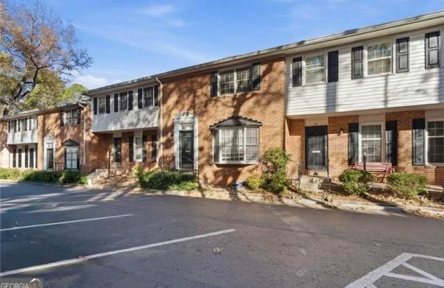 6520 Roswell Road unit: 79 photos photos