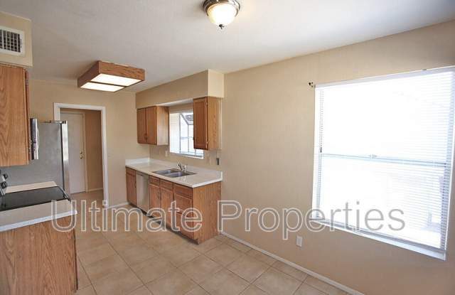 6938 W Cochise Dr Gallery 4