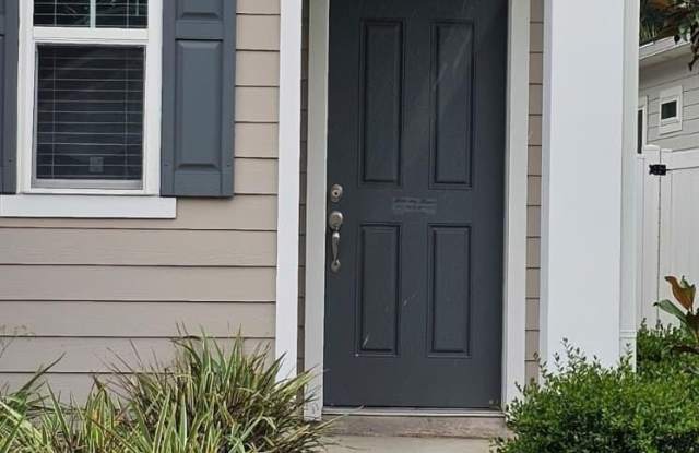 883 CEDAR SLOUGH Drive Gallery 3