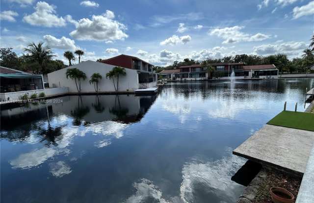 15209 W Loch Isle Dr W - 15209 Loch Isle Drive West, Miami Lakes, FL 33014