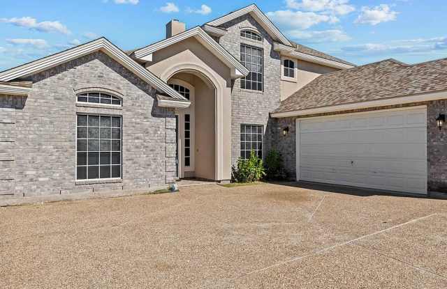 Beautiful 4BR / 3.5BA Home with Garage, Patio & Premium Features Gallery 4