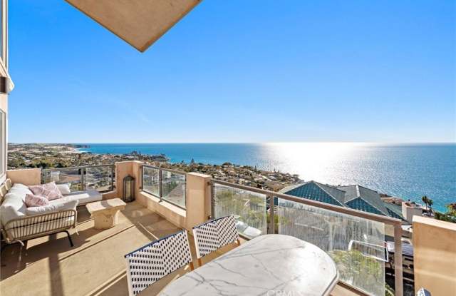 11 N Vista De Catalina - 11 North Vista De Catalina, Laguna Beach, CA 92651