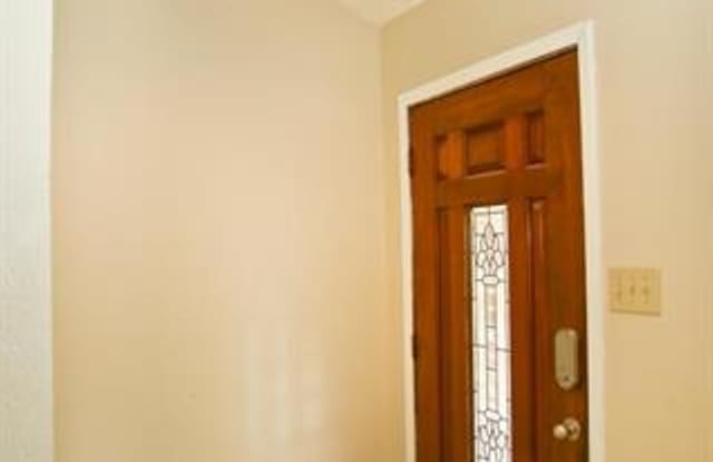 802 Cornish Oak Court Gallery 4