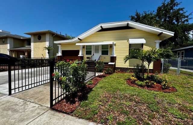 409 South Willow Avenue photos photos
