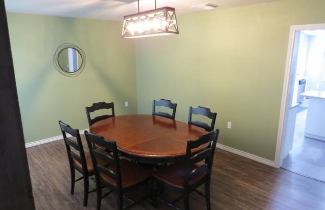 13906 THEBES CIR Gallery 4