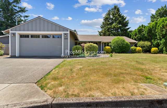 Updated Three Bedroom Home in Lake Oswego! photos photos
