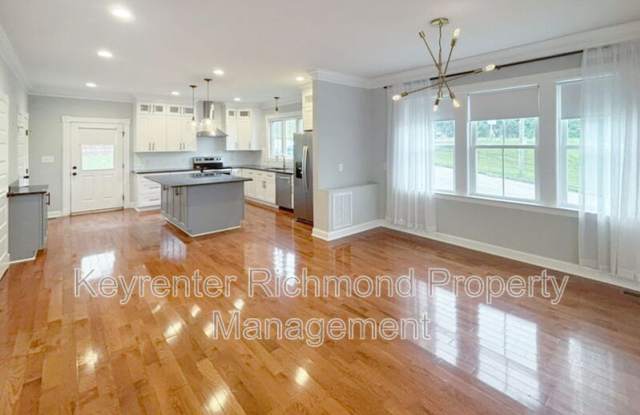4901 Goddin Circle Gallery 3