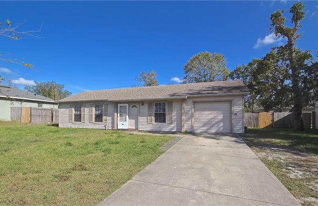 1105 TREADWAY DRIVE - 1105 Treadway Dr, Deltona, FL 32738