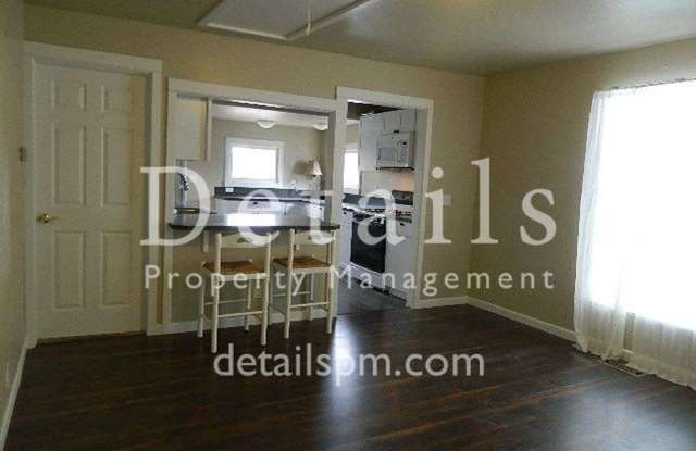 1218 5th St. Gallery 3