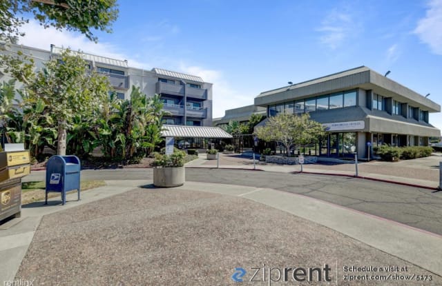 5 Embarcadero West, Oakland, CA 94607 - 5 Embarcadero W, Oakland, CA 94607