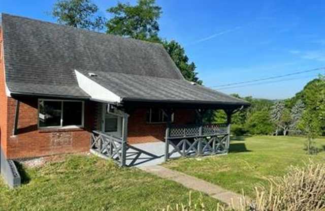 For Rent- 3 bed/ 2 bath Home Verona, PA 15147 Gallery 1