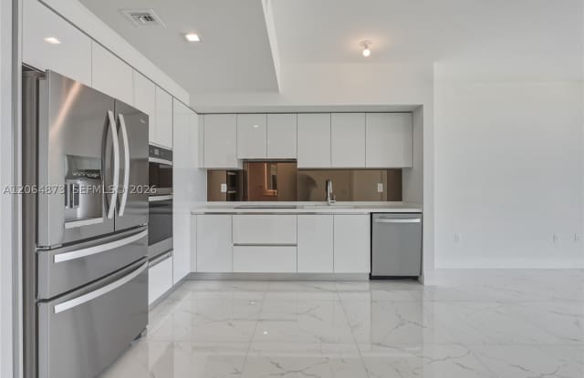 1170 E HALLANDALE BEACH Gallery 4