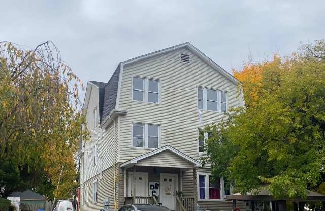 Newly Remodeled Spacious 3 Bedroom Apartment photos photos